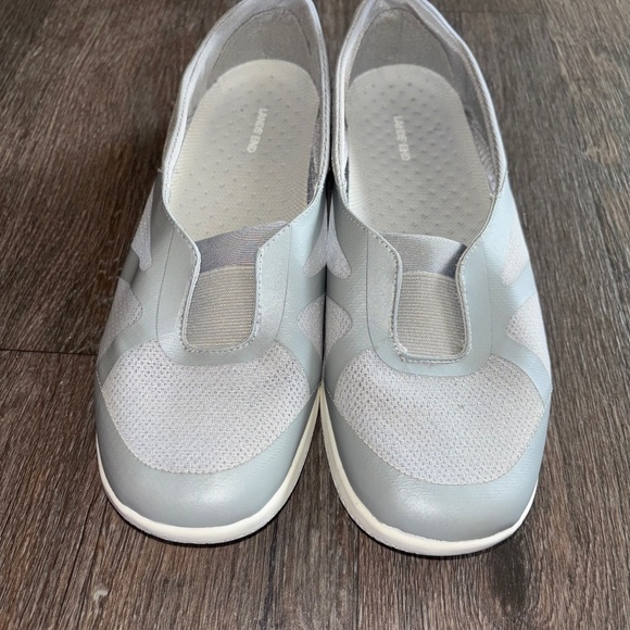 Ladies size 10 lands end slip on shoes - Picture 1 of 7